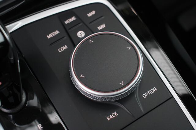 BMW X3 xDrive30e High Executive Shadowline/Navi/360Camera/Harman Kardon/Paoramadak/Leder/19Inch