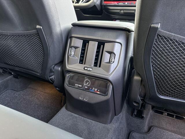 BMW X3 20 xDrive | Premium Pack | Panoramadak | Trekhaak