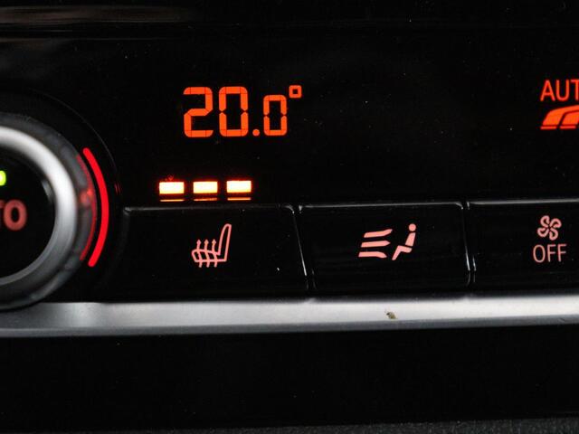 BMW X3 xDrive20i High Executive | M Sport | 1e eigenaar | Head-Up | Leder | Trekhaak | Stoelverwarming | Harman/Kardon | Camera | Keyless | Adaptive Drive | Sfeerverlichting | Full LED | Sportstoelen