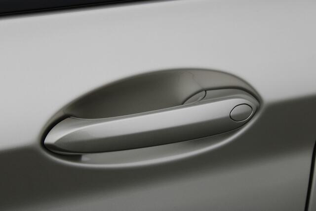 BMW X3 xDrive30i High Executive M Sport Automaat / Sportstoelen / Comfort Access / Adaptieve LED / Head-Up / Parking Assistant Plus / Stuurverwarming