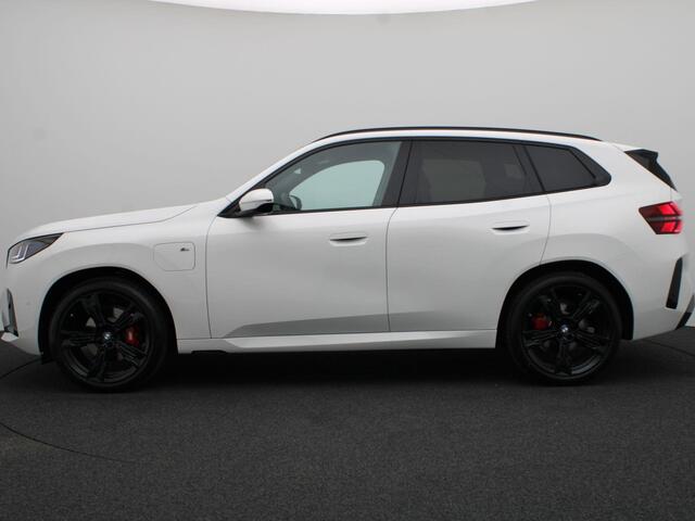 BMW X3 30e xDrive M Sportpakket Pro | Professional Pack | Premium Pack | Trekhaak | Iconic Glow