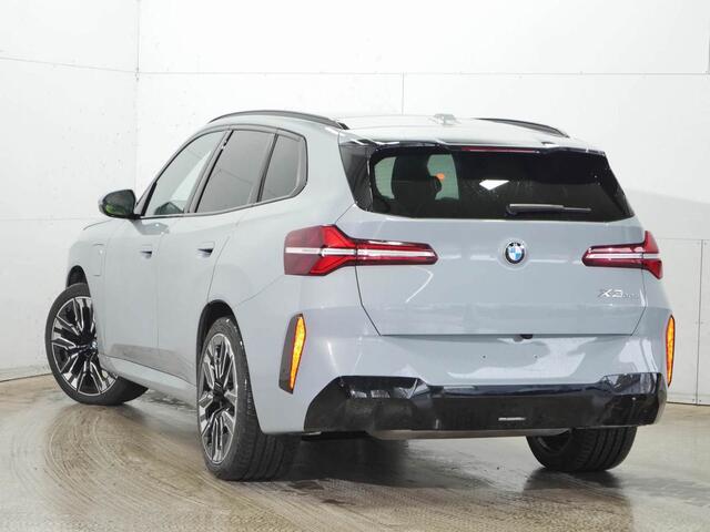 BMW X3 30e xDrive M-Sport | Panorama | 21" | Trekhaak | Harman Kardon | Ventilatie | Driving Assistant Plus |