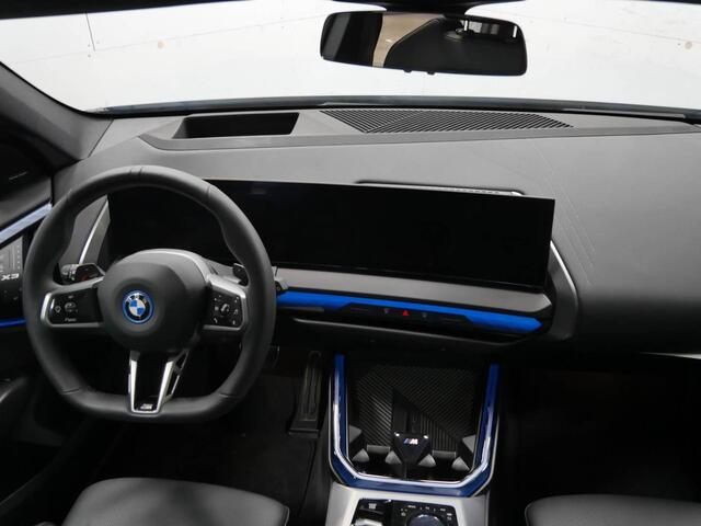 BMW X3 30e xDrive M-Sport | Panorama | 21" | Trekhaak | Harman Kardon | Ventilatie | Driving Assistant Plus |