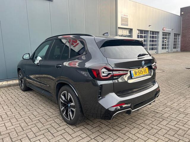 BMW X3 iX3 M-Sport 80 kWh | Panorama | Trekhaak | Leder Sport |