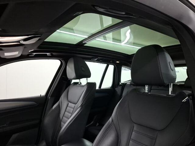 BMW X3 iX3 High Executive 80 kWh | Navi | Panorama | Trekhaak | Camera