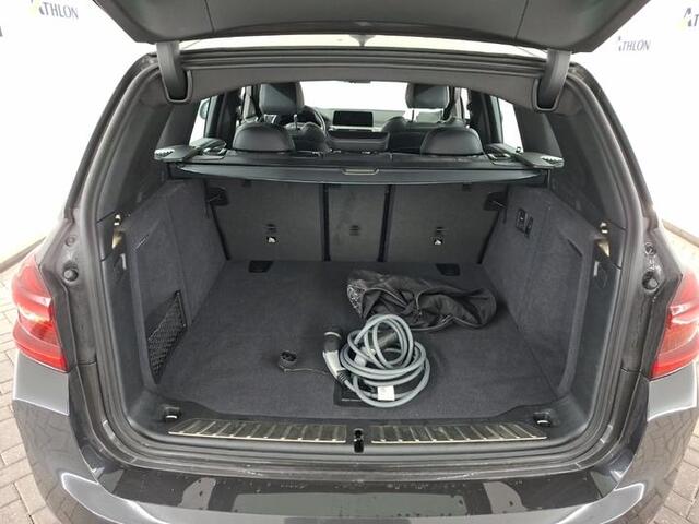 BMW X3 iX3 High Executive 80 kWh | Navi | Panorama | Trekhaak | Camera