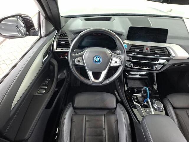 BMW X3 iX3 High Executive 80 kWh | Navi | Panorama | Trekhaak | Camera