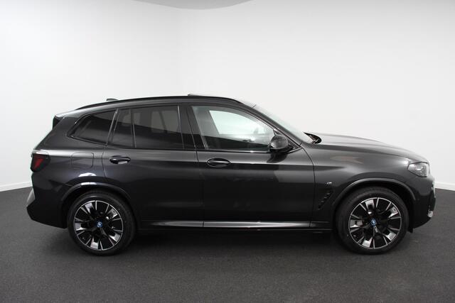BMW X3 iX3 High Executive M-Sport 286pk | Sportonderstel | Trekhaak | Leder | Schuifdak | Navigatie | Camera 360 | Harman Kardon