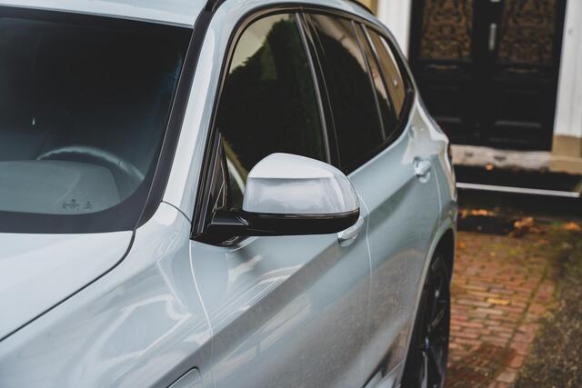 BMW X3 xDrive30e High Executive M-SPORT | KEYLESS | CAMERA | 20 INCH | SHADOWLINE | CARPLAY