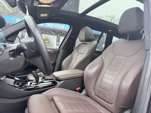 BMW X3 iX3 High Executive 80 kWh | Trekhaak | X3M look | Pano | Leer