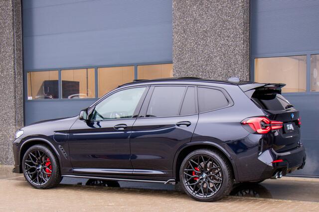 BMW X3 xDrive30e High Executive | M-Sport | Pano | LED | HUD | M-Seats | Sfeer | Harman Kardon | Camera | 21 Inch | X3M Pack | Shadow Line | Carbon-Zwart | Live Cockpit Pro | 1 Eigenaar | Dealer Onderhouden | BTW | Garantie