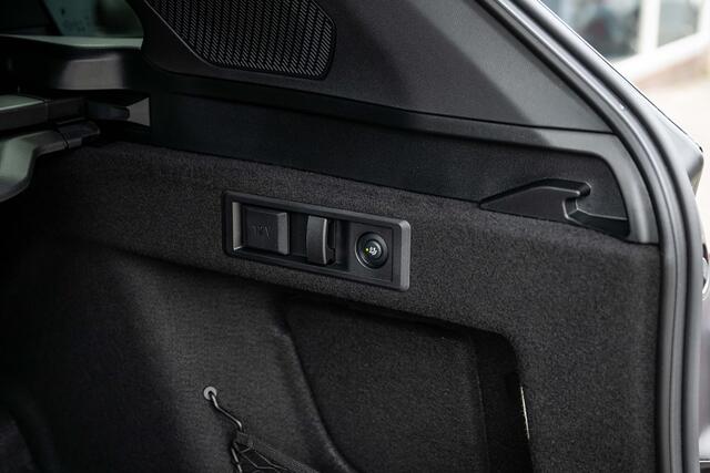 BMW X3 30e xDrive M Sport Pro | Harman/Kardon | Head-Up | Memory Seats |Trekhaak | Driving Ass. Plus | 360° | 20 Inch | Iconic |