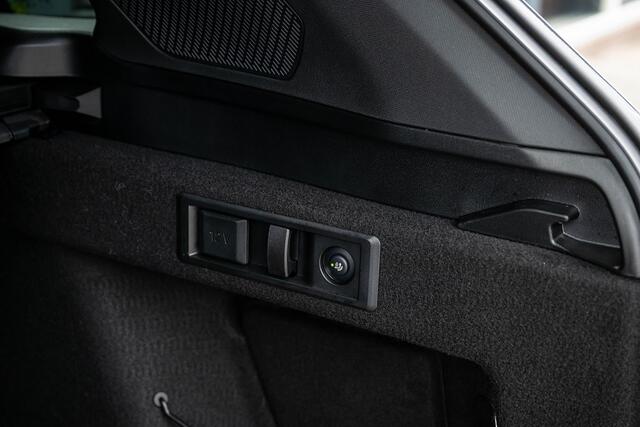 BMW X3 30e xDrive M Sport Pro | Panorama | Harman/Kardon | Head-Up | Memory Seats | Ventilatie |Trekhaak | Driving Ass. Plus | 360° | 20 Inch |