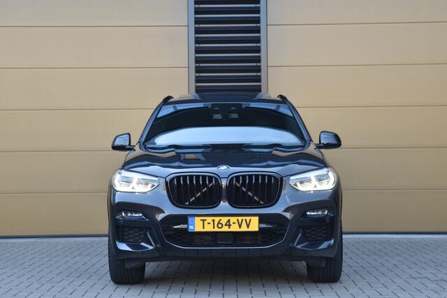 BMW X3 xDrive30e High Executive * BMW Live Cockpit * Panoramadak * 20 Inch * Trekhaak *