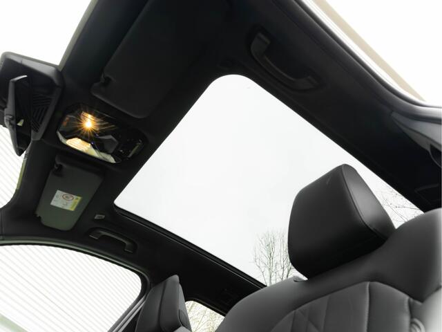 BMW X3 30e xDrive - M-Sport Pro - Pano - Trekhaak - Head-up - Stuurwiel Verwarmd
