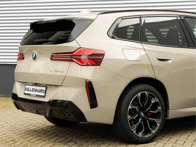 BMW X3 30e xDrive - M-Sport Pro - Pano - Trekhaak - Head-up - Stuurwiel Verwarmd