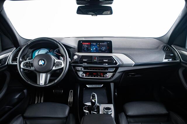 BMW X3 xDrive20i High Executive M Sport - Trekhaak - Parking/Driving Assistant plus - Elektrisch verwarmde voorstoelen - Head up - Active Protection - Grootlichtassistent - Adaptieve LED koplampen - Deactivering passagiersairbag -