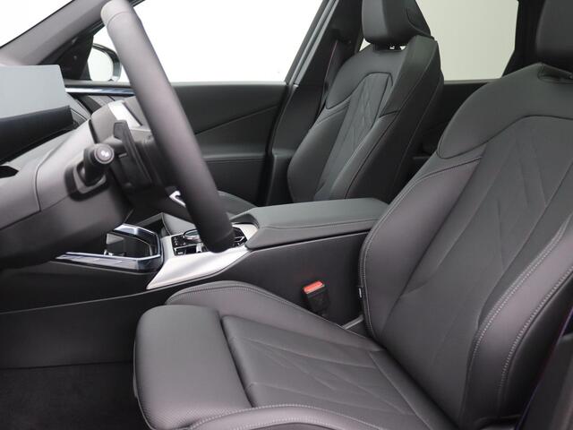 BMW X3 30e xDrive 299PK Aut. M-Sport, Panoramadak, Trekhaak, Head-Up Display, Harman Kardon, 21" LM Velgen, Keyless, 360gr. Camera,