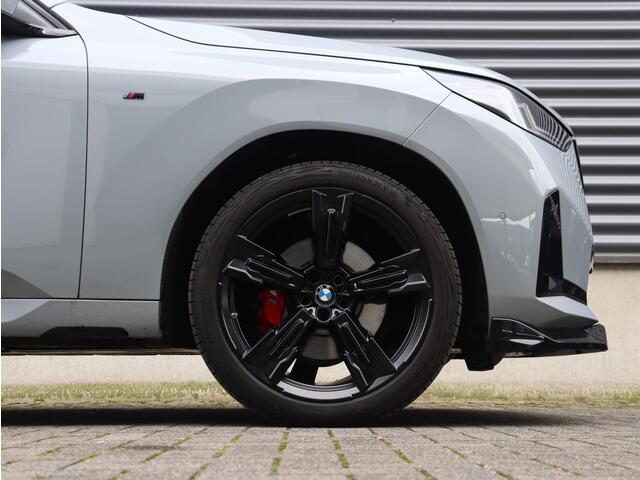 BMW X3 30e xDrive | M Sportpakket Pro | Panodak | Trekhaak | Driving Assistant Prof. | Harman Kardon | Head-Up | Adaptief M Onderstel | Stoelventilatie | 21'' LMV