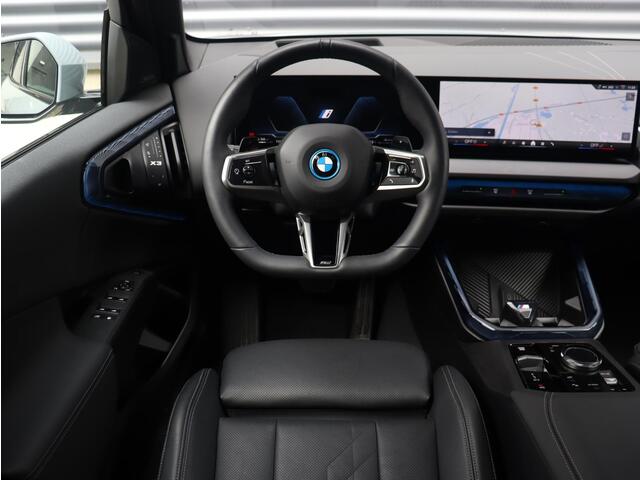 BMW X3 30e xDrive | M Sportpakket Pro | Panodak | Trekhaak | Driving Assistant Prof. | Harman Kardon | Head-Up | Adaptief M Onderstel | Stoelventilatie | 21'' LMV