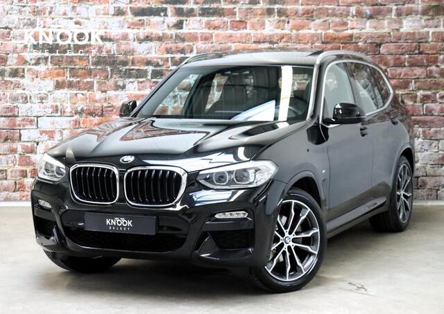 BMW X3 xDrive20i High Executive M Sport Pakket Automaat / Panoramadak / Trekhaak / Leder / Driving Assistant / Navigatie Professional / Head-Up Display / Stoelverwarming / Chrome Line / Hifi / Active Protection / Uitgebreide LED-koplampen / 20 Inch / Multifuncti