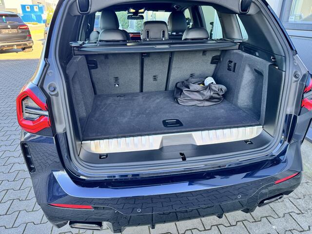 BMW X3 xDrive30e High Executive 292 PK | M sport | Groot navi scherm | Alarm | Carbon zwart | Camera