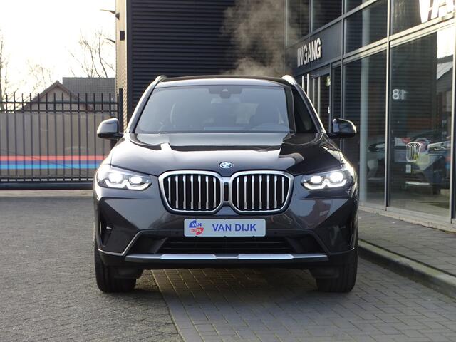 BMW X3 xDrive30e High Exe Elek-Trekhaak LED HiFi Live Cockpit Pro. Driving Ass. Sportstoelen HiFi 19'' LM Velgen
