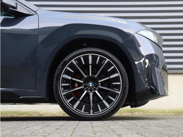 BMW X3 iX3 50 xDrive | M Sportpakket Pro | Innovation Pack | Head-Up | Harman Kardon | Trekhaak | Driving Assistant Plus | Parking Assistant Prof. | 22'' LMV