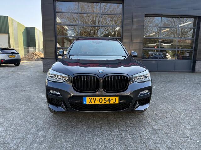 BMW X3 XDRIVE20I HIGH EX. M-SPORT TREKHAAK PANO