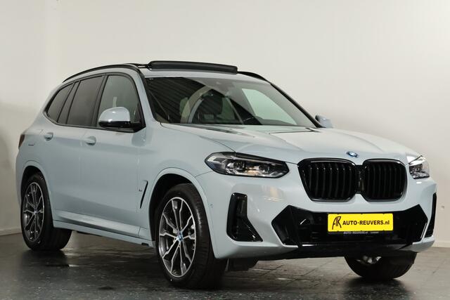 BMW X3 xDrive30e M-Sport / Panorama / Leder / HUD / Trekhaak / ACC / 360 Camera