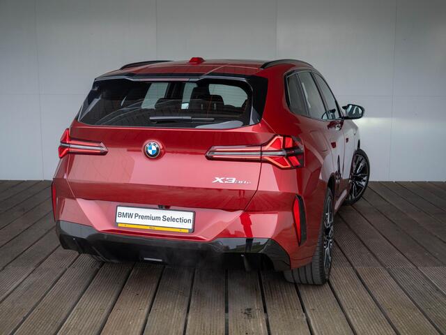 BMW X3 30e xDrive | M Sportpakket Pro | Comfort Pack | Harman Kardon | Stuurwielrand verwarmd | Comfort Access | Panoramadak | Stoelventilatie | Trekhaak