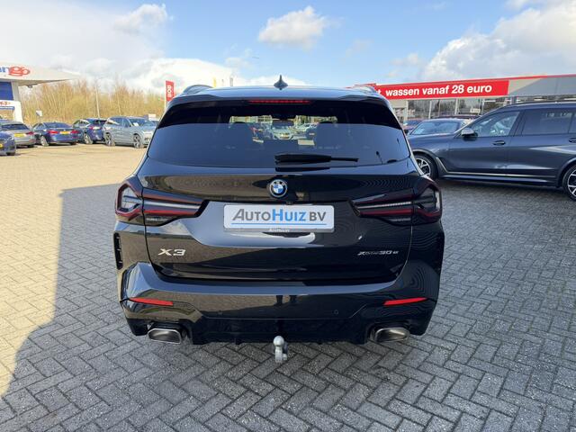 BMW X3 xDrive30e High Executive M Sport Panoramadak 19 Inch LED Keyless Entry Elek. Stoelverstelling ACC Head-Up Display