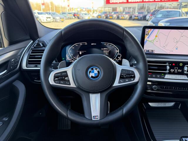 BMW X3 xDrive30e High Executive M Sport Panoramadak 19 Inch LED Keyless Entry Elek. Stoelverstelling ACC Head-Up Display