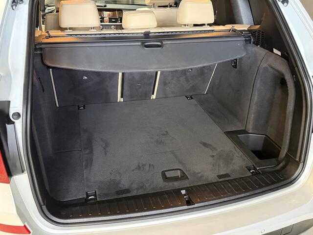 BMW X3 xDrive20i | Panoramadak | Stoelverwarming | Leder | Xenon