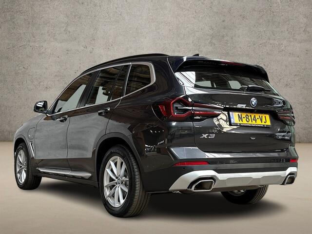 BMW X3 xDrive30e Sport 293Pk Automaat (APPLE CARPLAY, GROOT NAVI, MEMORY SEATS, LASER KOPLAMPEN, BRUIN LEDER, STOELVERWARMING, SFEERVERLICHTING, ZWART HEMEL, ELEK ACHTERKLEP, NIEUWSTAAT)