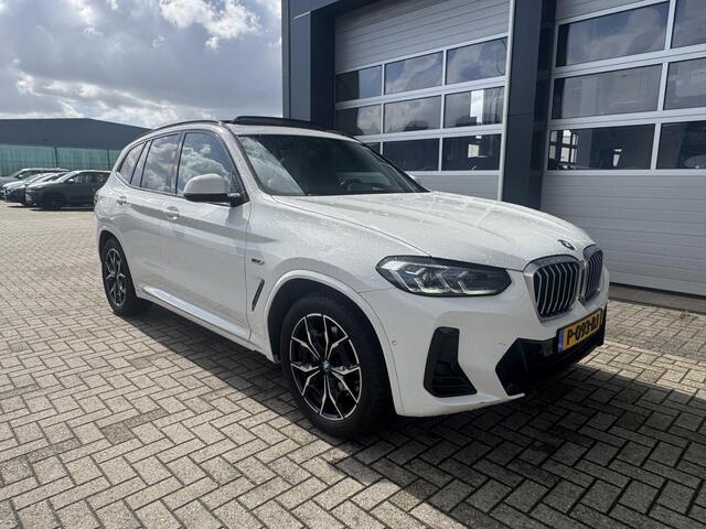 BMW X3 xDrive30e M-sport Panorama Dak | Laser Light | Leer | Head-up | Camera