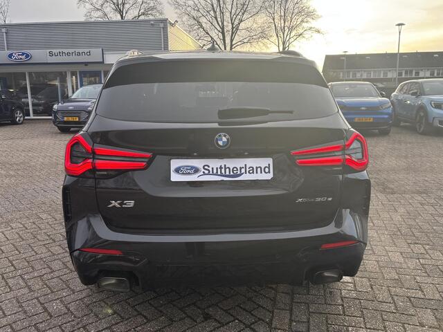 BMW X3 xDrive30e M Sport | Plug-in Hybride | incl. BMW Service Inclusive (5 jaar/100.000 km) | M pakket | Harman Kardon | Sportstoelen | Elektrische stoelen met geheugenfunctie | 360 graden camera | Stoelverwarming | Keyless | Elektrische achterklep | Adaptive L