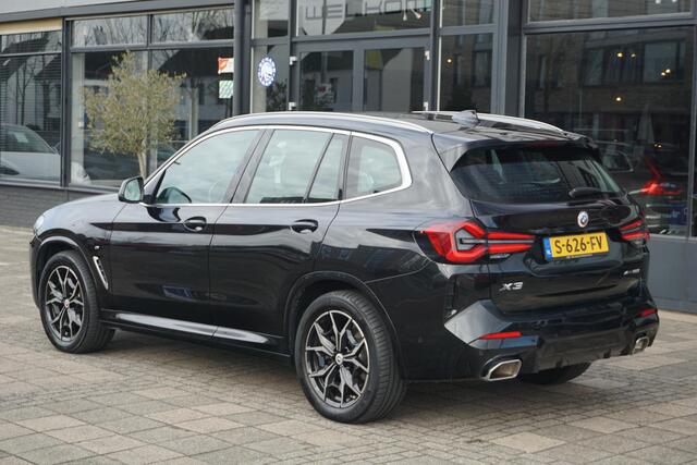 BMW X3 xDrive20i Business Edition Plus | M pakket | Pano | LASER