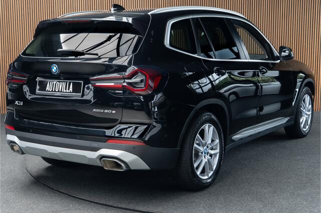 BMW X3 xDrive30e High Executive Panoramadak - Head-up - Leder - Sportonderstel