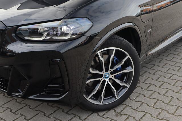 BMW X3 xDrive30e M-Sport | M Stoelen | Pano | Camera |