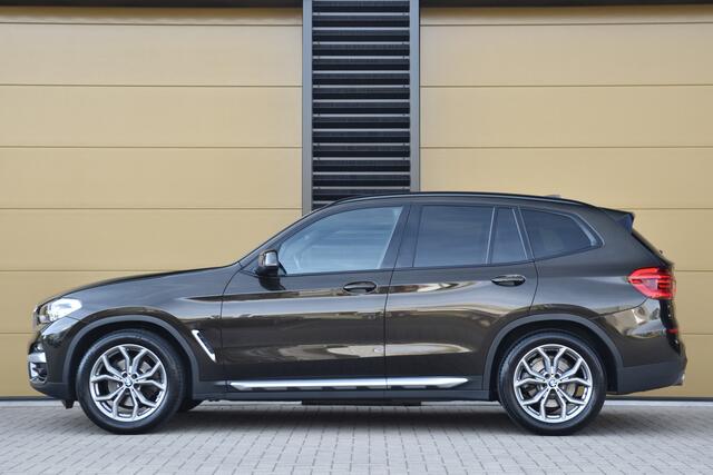 BMW X3 xDrive20i High Executive * Trekhaak * Sportstoelen * Keyless * Hifi Proffesional *