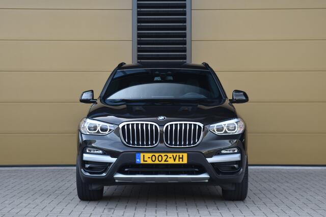 BMW X3 xDrive20i High Executive * Trekhaak * Sportstoelen * Keyless * Hifi Proffesional *