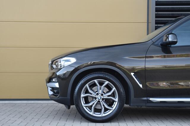 BMW X3 xDrive20i High Executive * Trekhaak * Sportstoelen * Keyless * Hifi Proffesional *