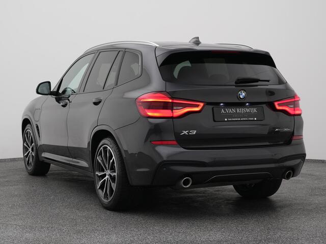 BMW X3 xDrive30e High Executive M-Sport | PANO | CAMERA | STOELVERWARMING
