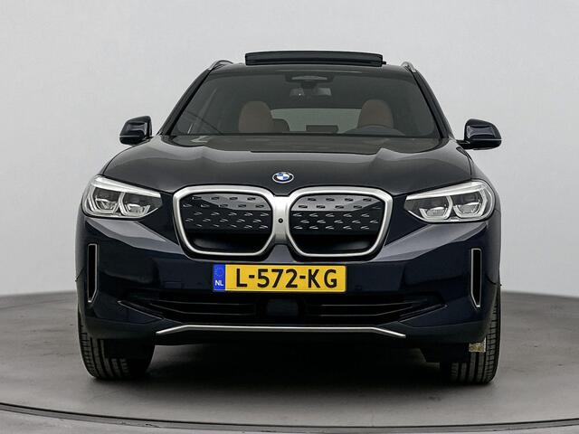 BMW X3 iX3 High Executive 80 kWh 286PK | Schuif-/Kanteldak | 360 Camera | Harman Kardon Audio | Adaptieve Cruise Control | Cognac Leder Interieur | Navigatie | Apple CarPlay & Android Auto
