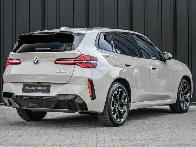BMW X3 30e xDrive M-sport | Panorama dak | Head-Up | Camera | Comfort access | Ambiance interieur | Trekhaak |
