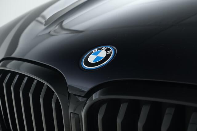 BMW X3 xDrive30e High Executive - 360cam, Stoelverwarming, Volleder, Carplay