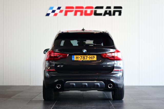 BMW X3 sDrive20i Launch Trekhaak, Panorama