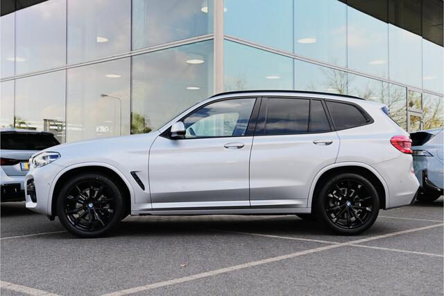 BMW X3 xDrive20i High Executive M Sport Automaat / Trekhaak / Panoramadak / Sportstoelen / Comfort Access / Adaptieve LED / Head-Up / 20"LM-velgen