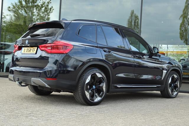 BMW X3 iX3 HIGH EXECUTIVE 80KWH SHADOWLINE SOH 99,7% | PANO | HUD | TREKHAAK | LEDER | HARMAN/KARDON | 360 CAMERA | MEMORY | CARPLAY